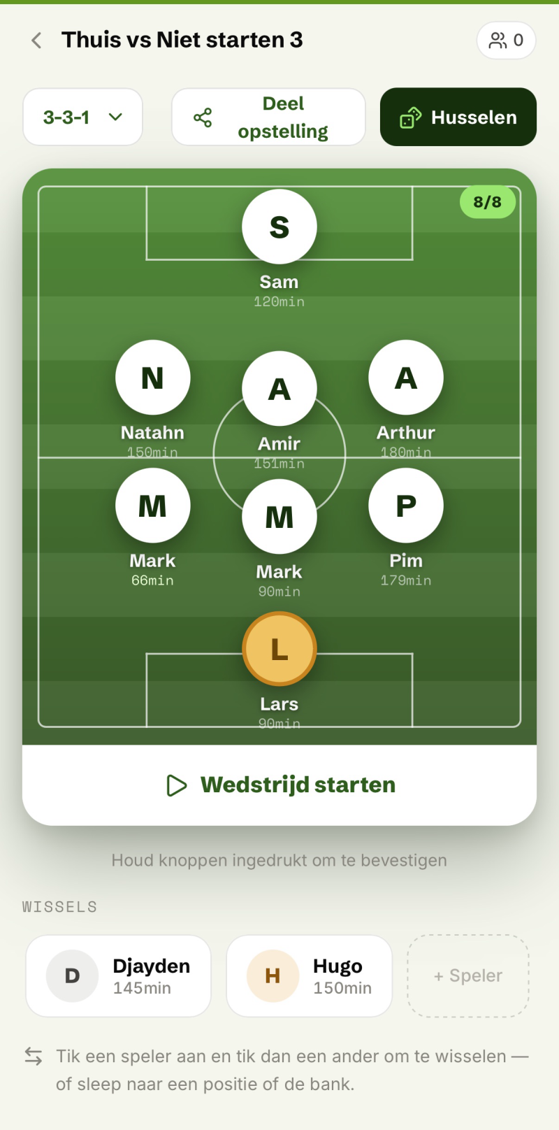 Visuele opstelling op een veld met formatiekeuze en de Husselen-knop